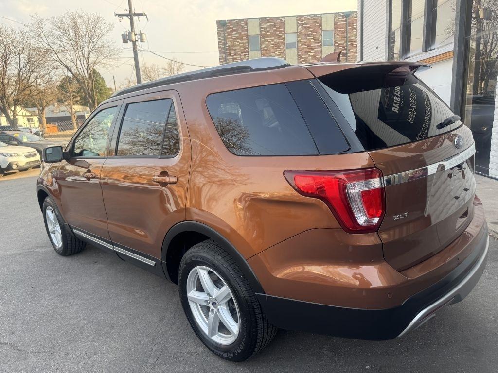 Ford Explorer XLT 4WD 2017
