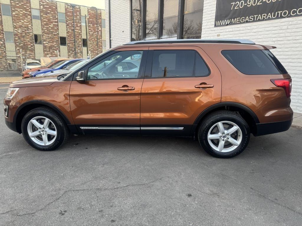 Ford Explorer XLT 4WD 2017