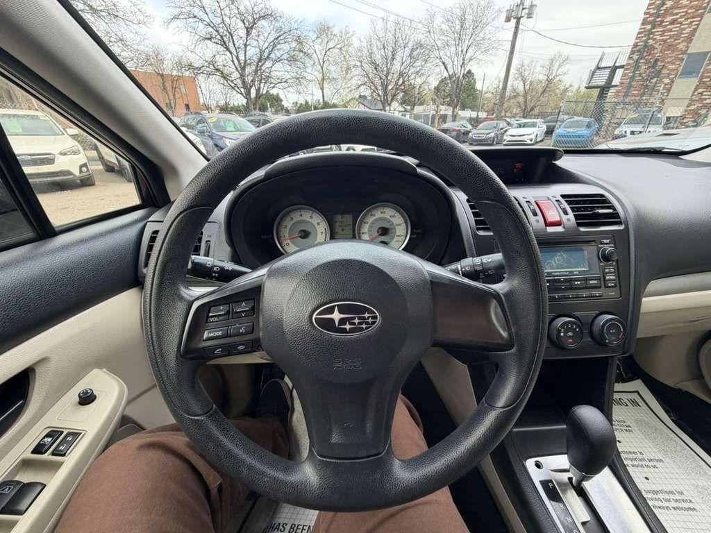 Subaru Impreza Base 5-Door 2013