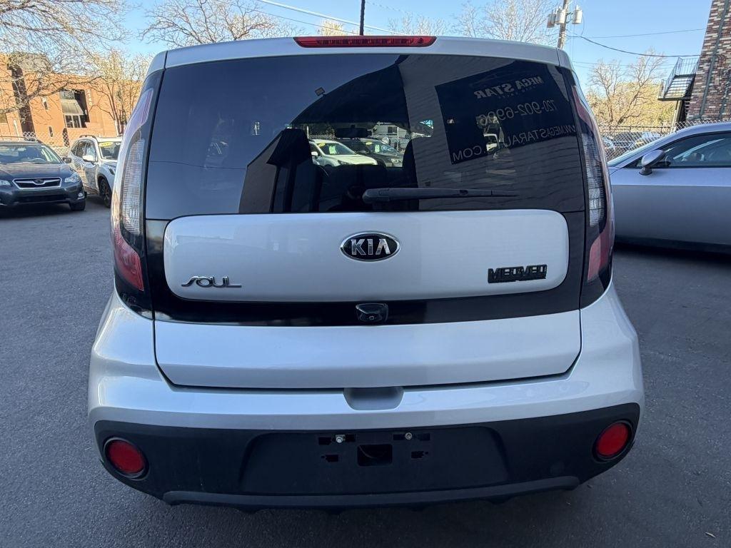 Kia Soul Base 6M 2017