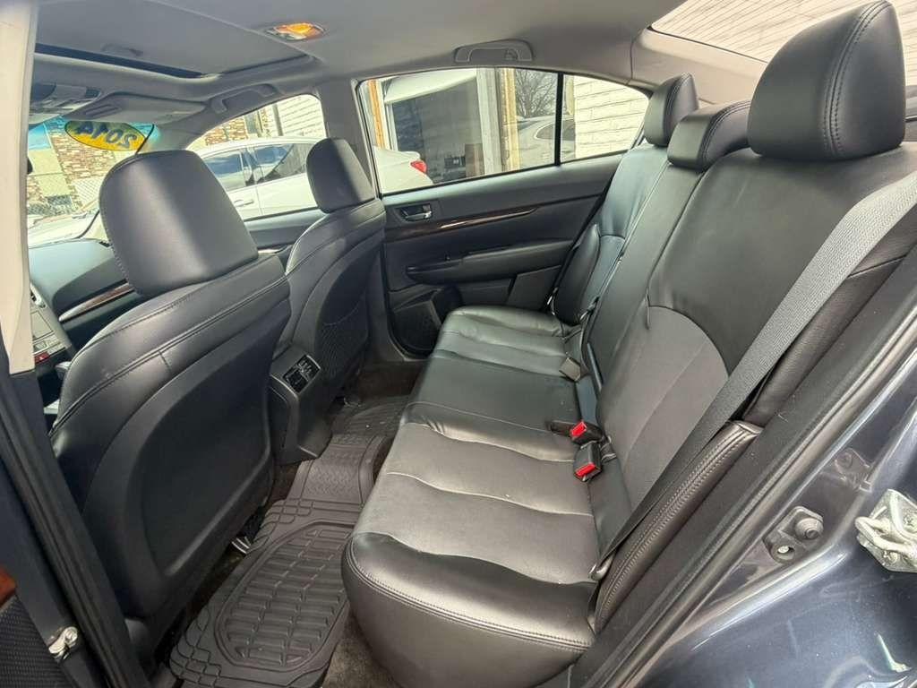 Subaru Legacy 3.6R Limited 2014