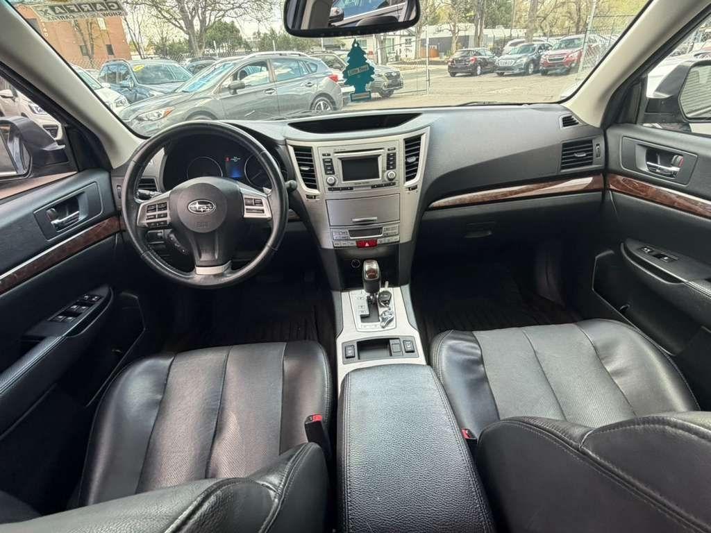 Subaru Legacy 3.6R Limited 2014