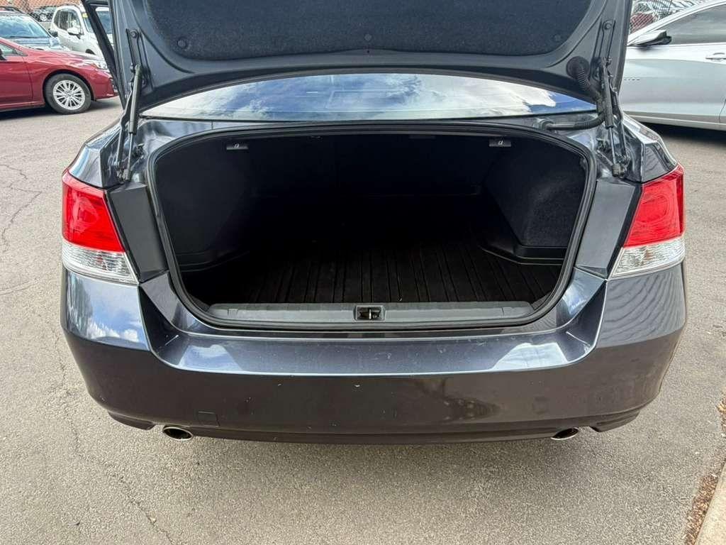 Subaru Legacy 3.6R Limited 2014