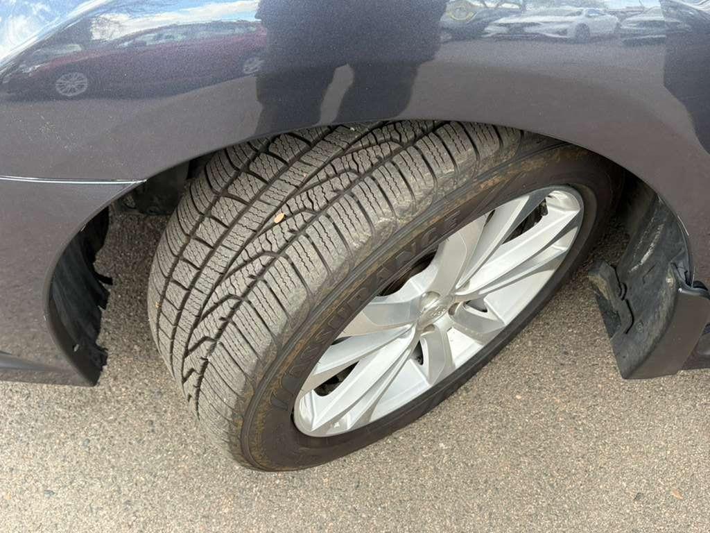 Subaru Legacy 3.6R Limited 2014