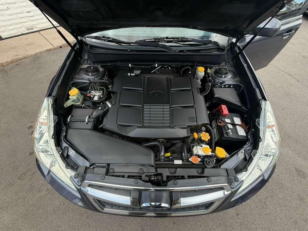 Subaru Legacy 3.6R Limited 2014