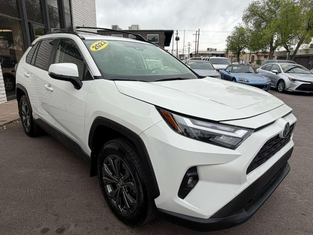 Toyota RAV4 Hybrid XLE Premium 2022