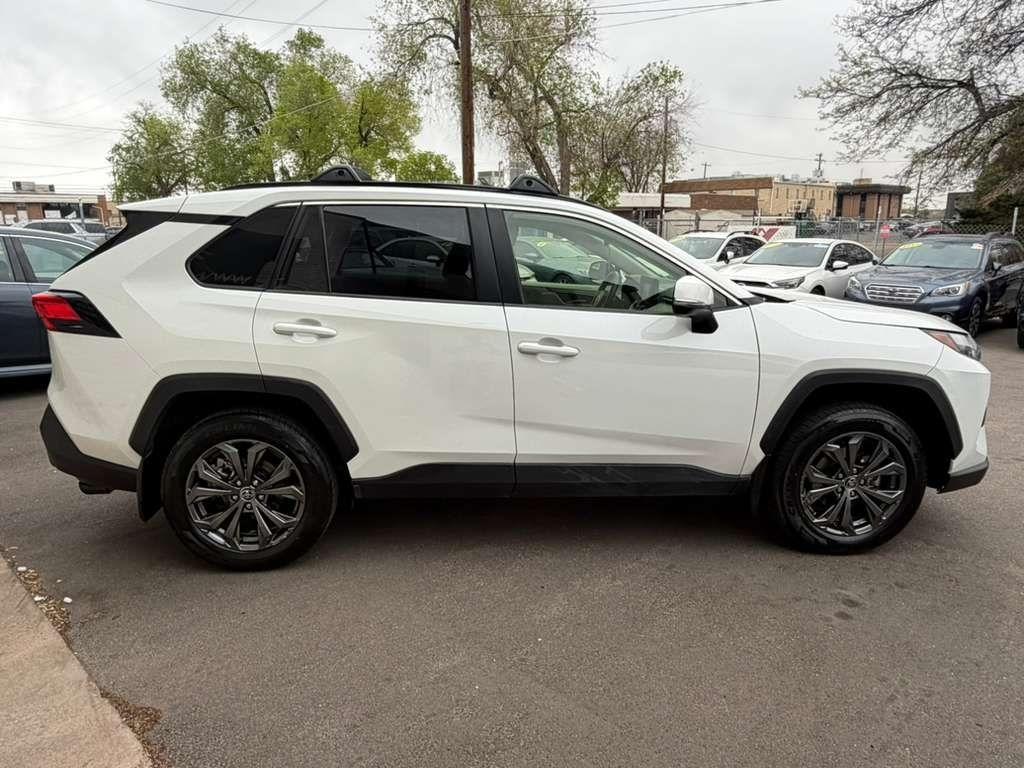 Toyota RAV4 Hybrid XLE Premium 2022