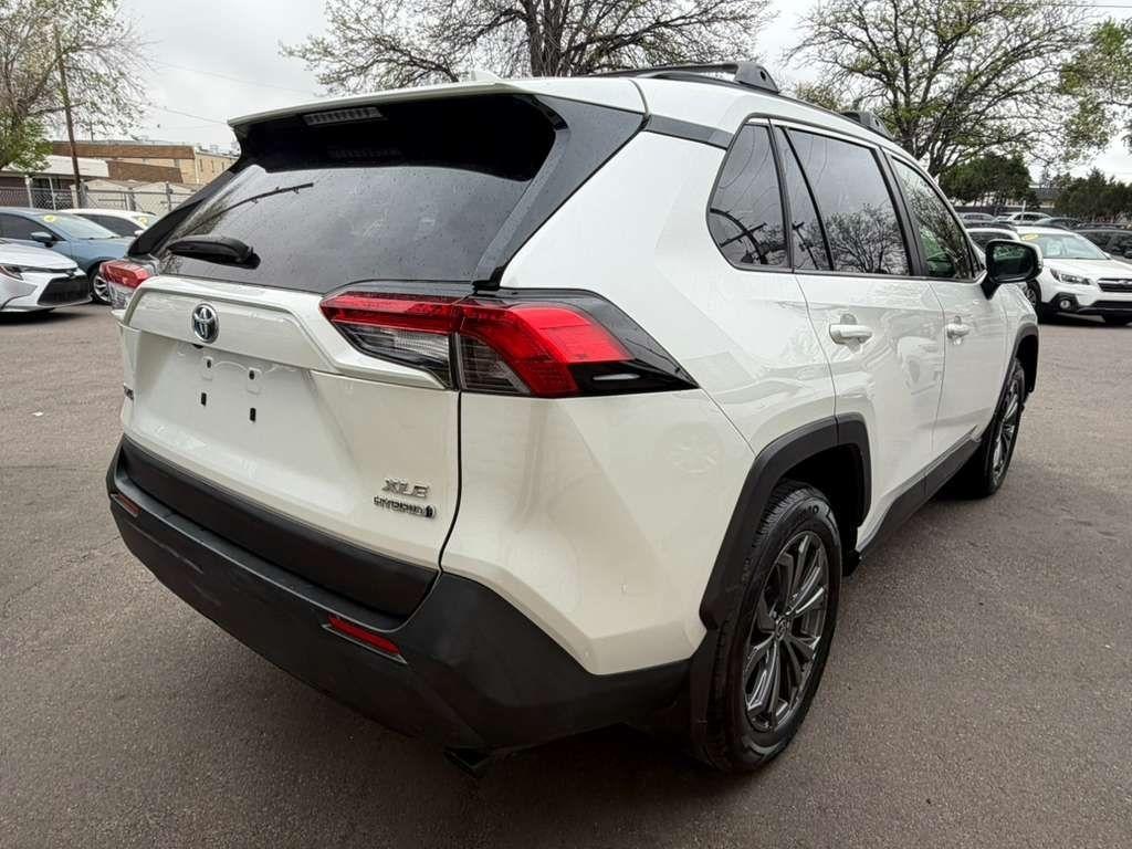 Toyota RAV4 Hybrid XLE Premium 2022