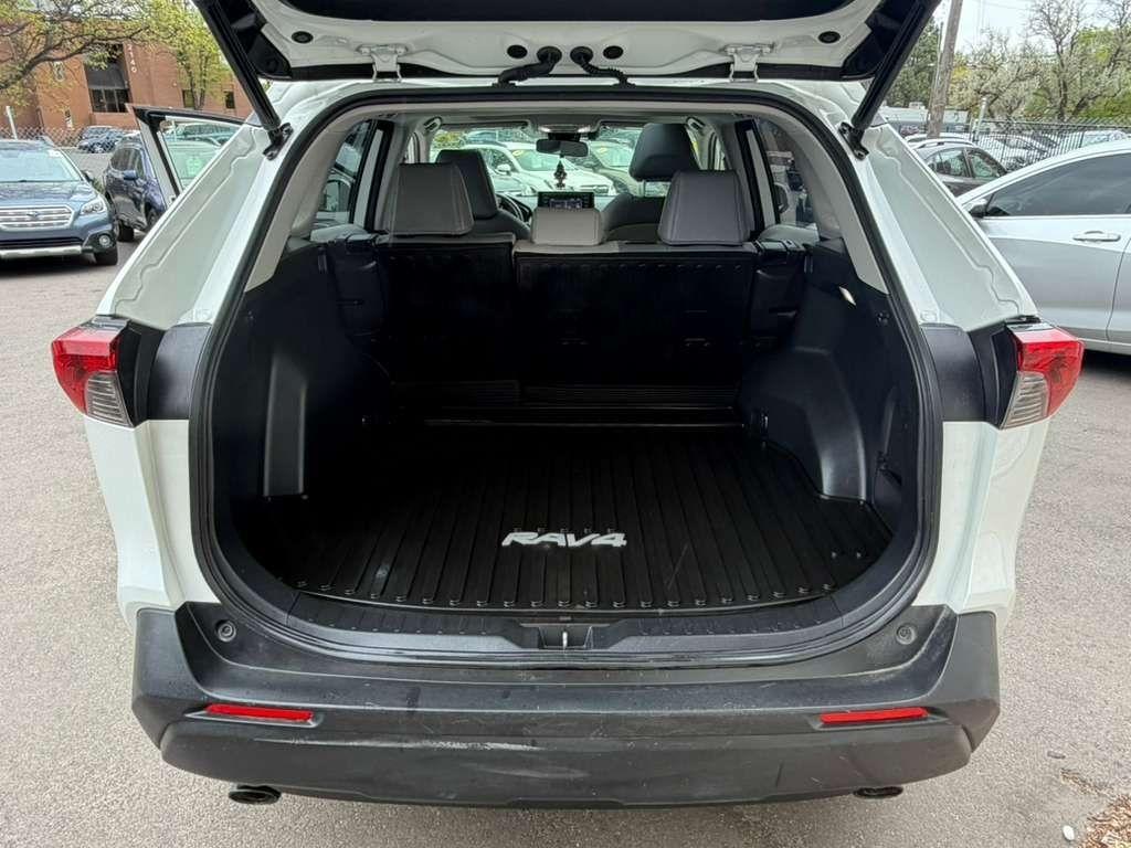 Toyota RAV4 Hybrid XLE Premium 2022