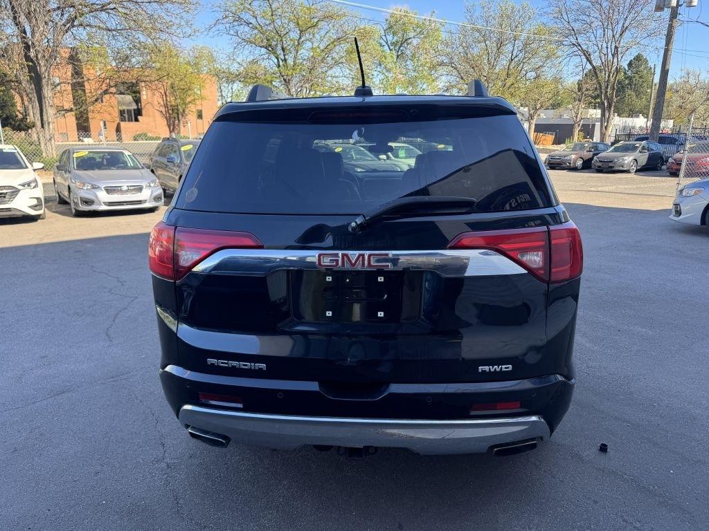 GMC Acadia Denali AWD 2018