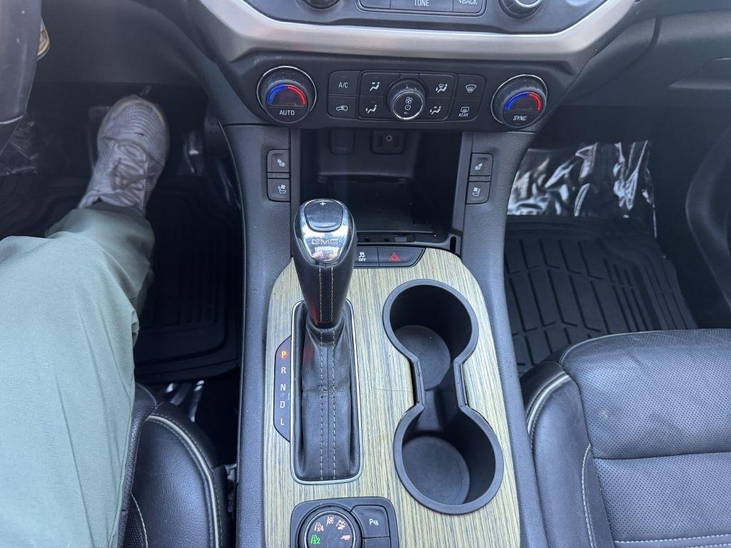 GMC Acadia Denali AWD 2018