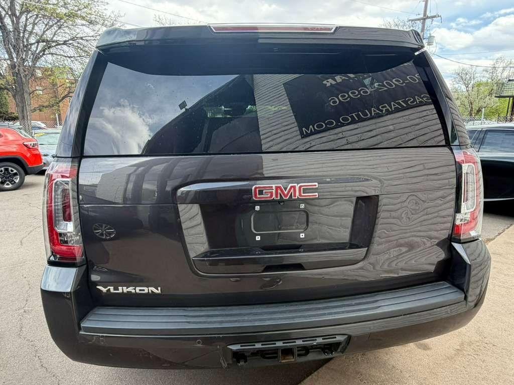 GMC Yukon SLT 4WD 2017