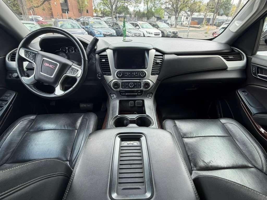 GMC Yukon SLT 4WD 2017