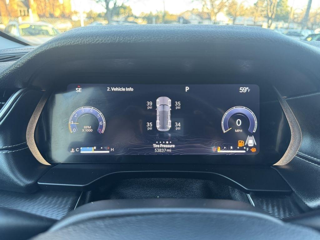 Jeep Grand Cherokee Laredo 4WD 2024