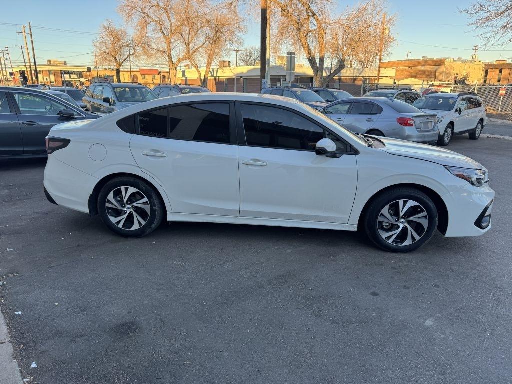 Subaru Legacy Premium 2025