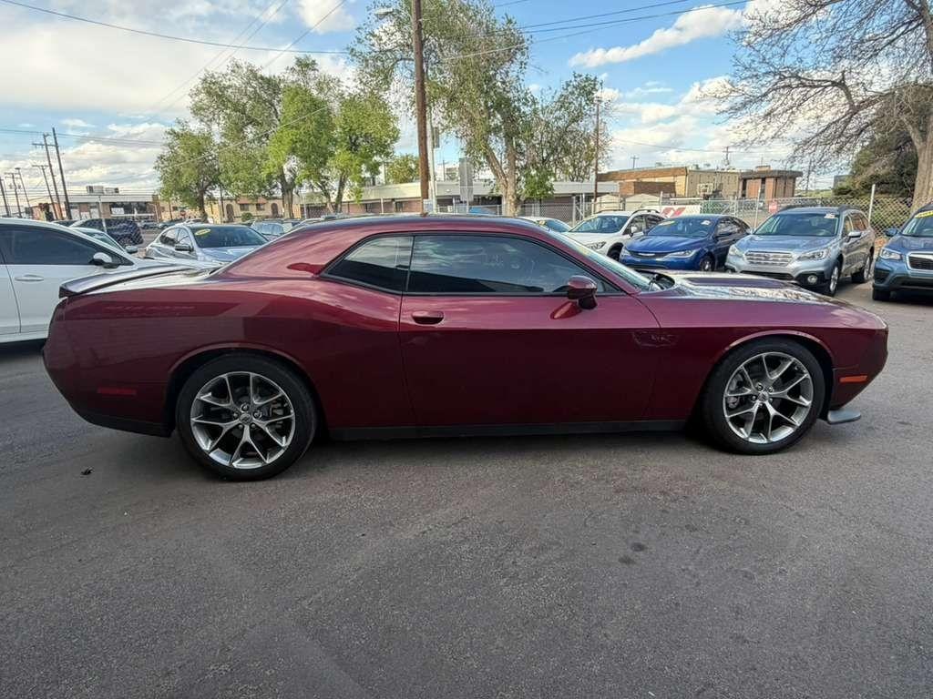 Dodge Challenger GT 2022