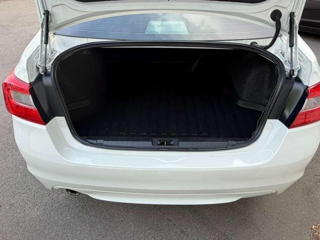 Subaru Legacy 2.5i Premium 2015