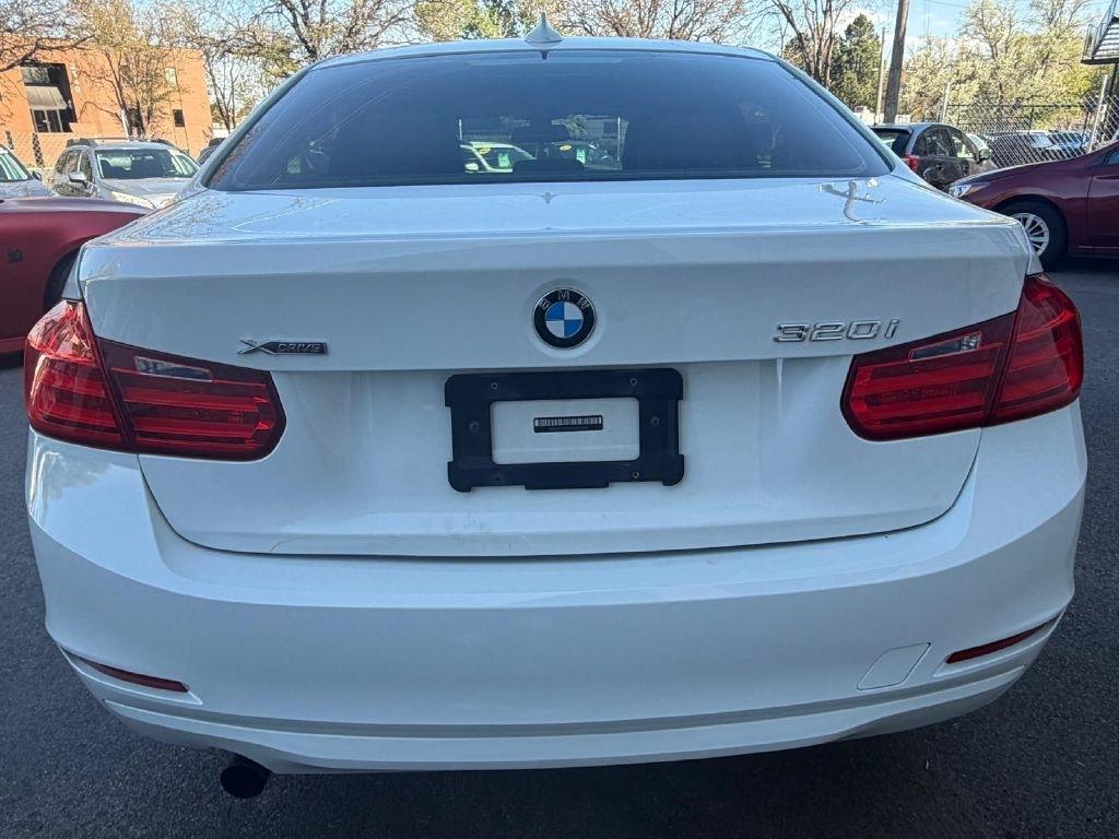 BMW 3-Series 320i xDrive 2015