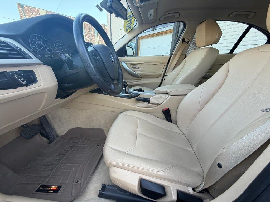 BMW 3-Series 320i xDrive 2015