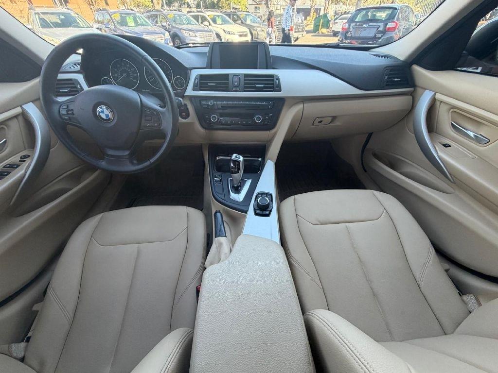 BMW 3-Series 320i xDrive 2015