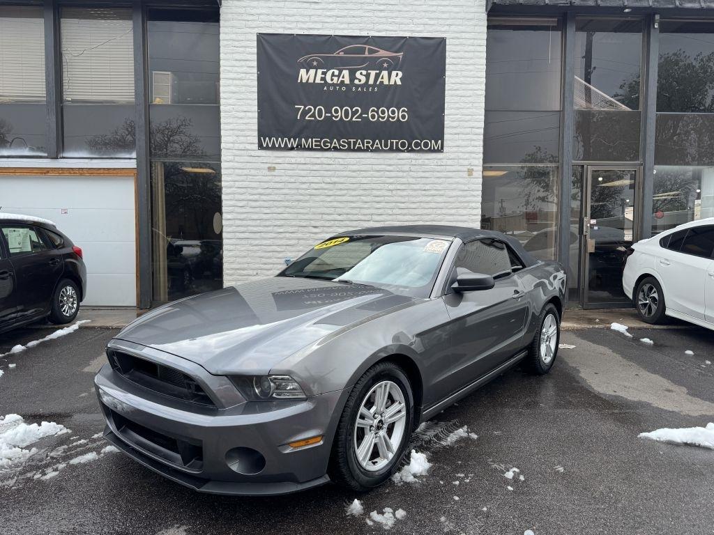 Ford Mustang V6 Convertible 2014
