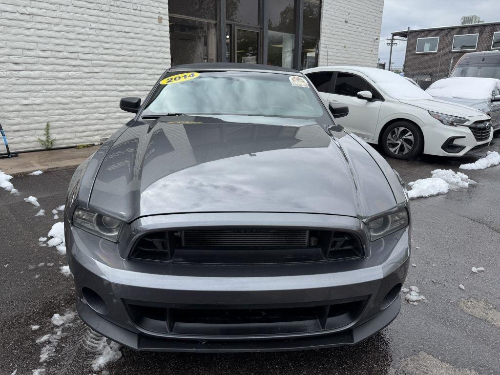 Ford Mustang V6 Convertible 2014