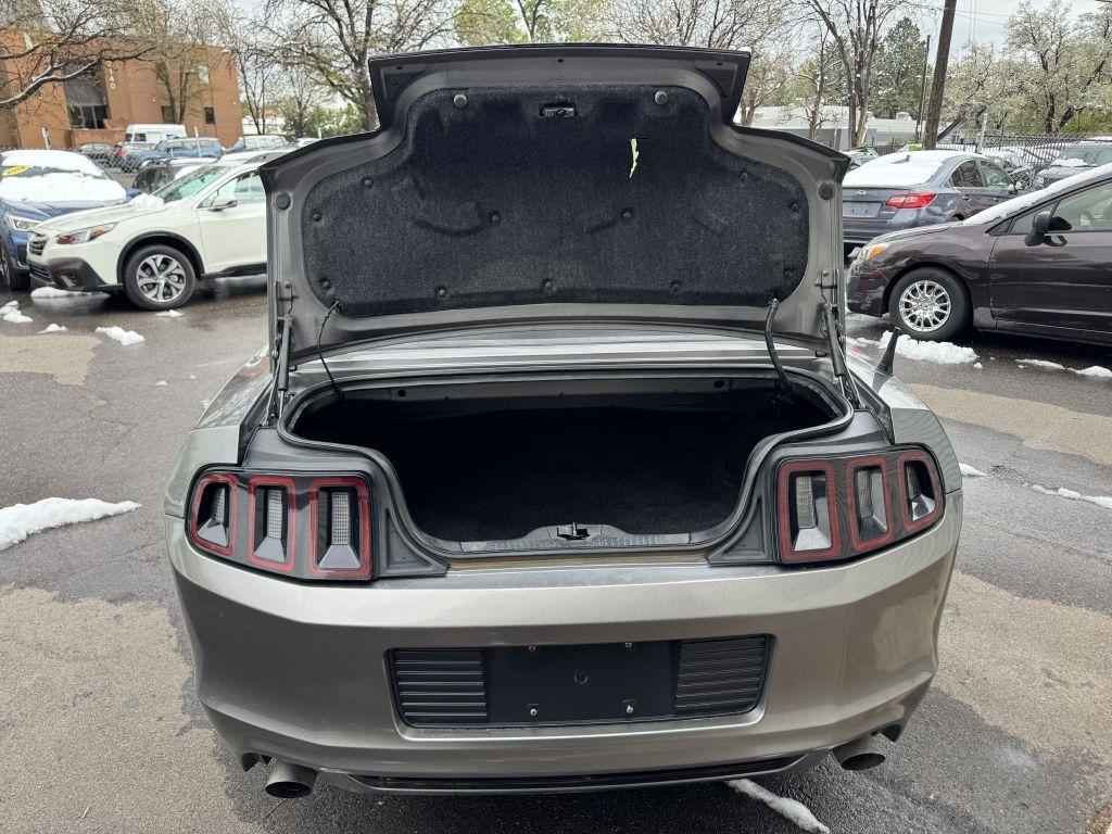 Ford Mustang V6 Convertible 2014