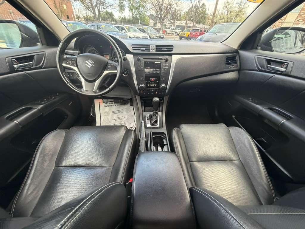 Suzuki Kizashi Sport GTS 2013