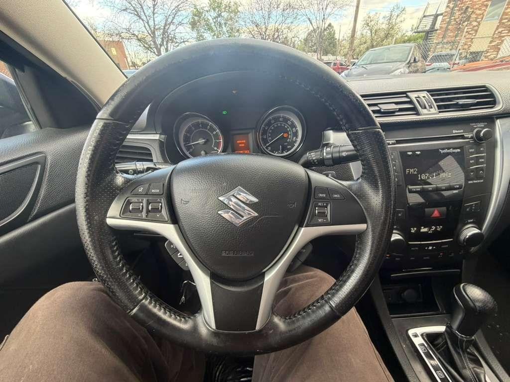 Suzuki Kizashi Sport GTS 2013