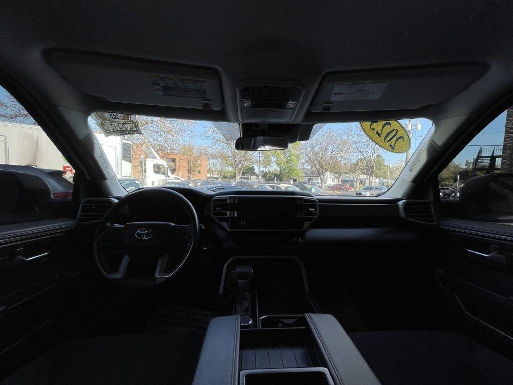 Toyota Tundra SR5 CrewMax 4WD 2023