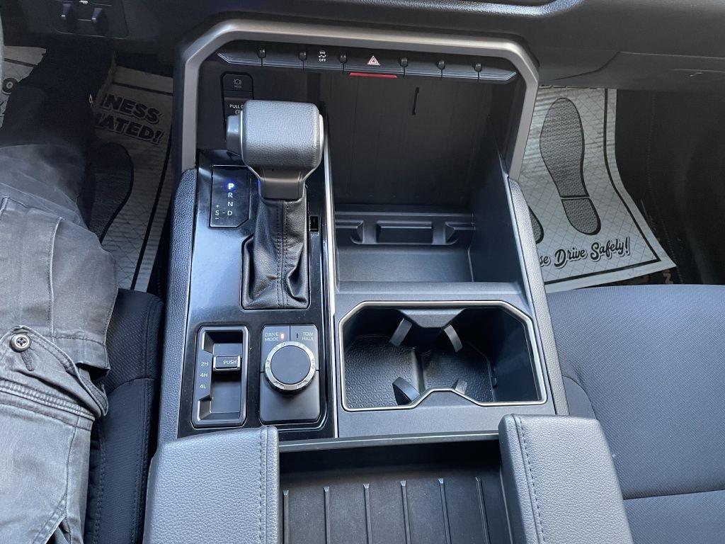 Toyota Tundra SR5 CrewMax 4WD 2023