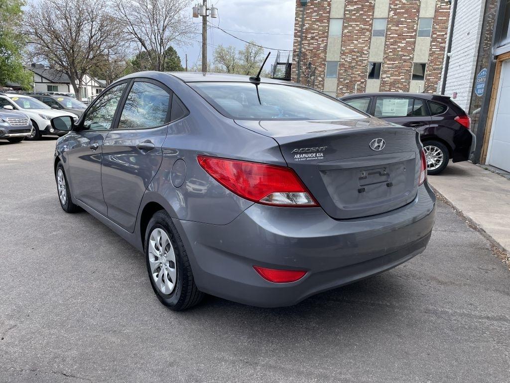 Hyundai Accent SE 4-Door 6A 2017