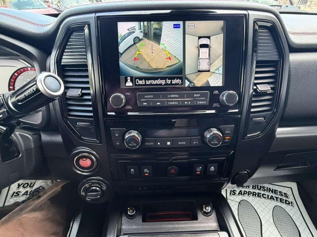 Nissan Titan XD SL Crew Cab 4WD 2023