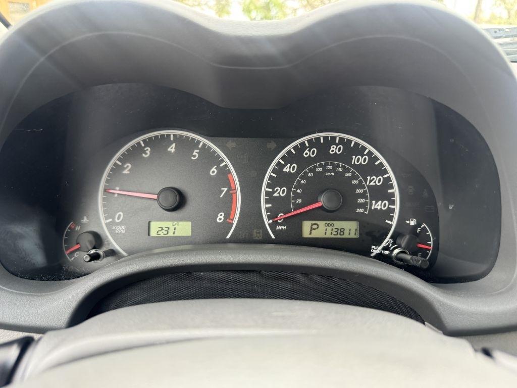 Toyota Corolla Base 5-Speed MT 2010
