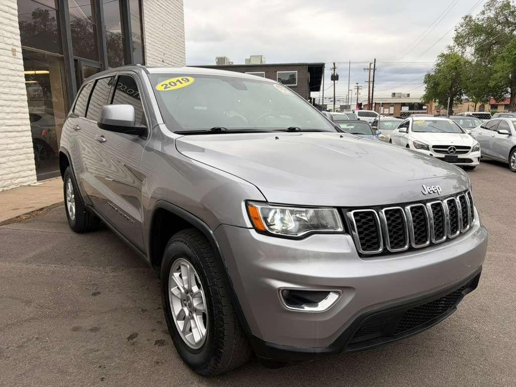 Jeep Grand Cherokee Laredo 4WD 2019