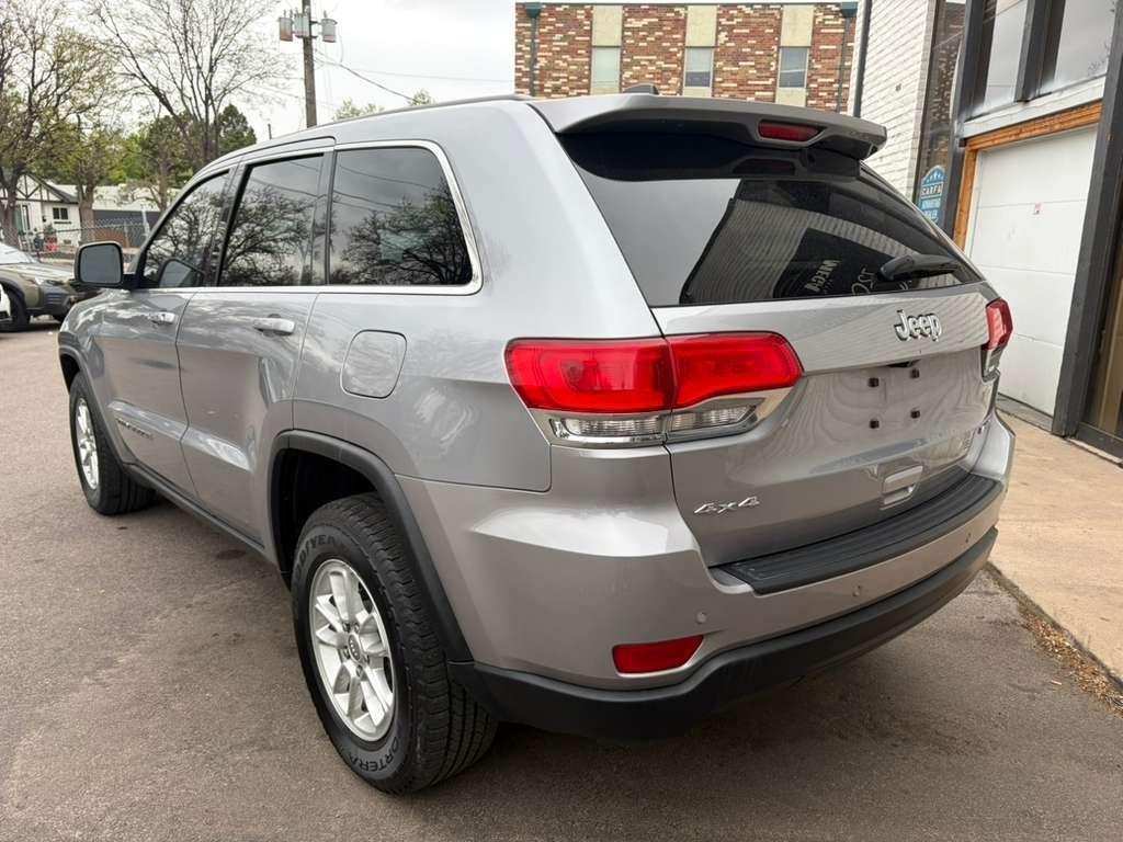 Jeep Grand Cherokee Laredo 4WD 2019