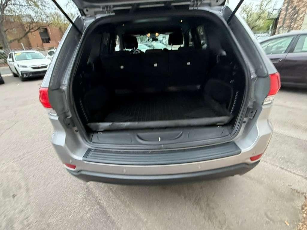 Jeep Grand Cherokee Laredo 4WD 2019