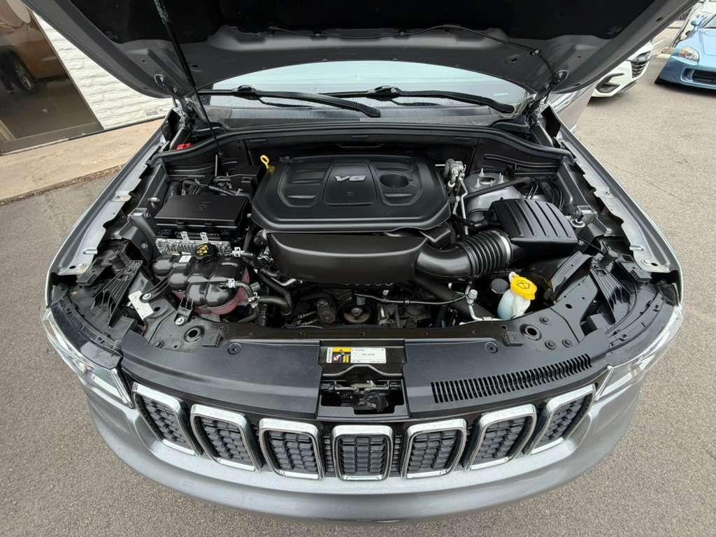 Jeep Grand Cherokee Laredo 4WD 2019