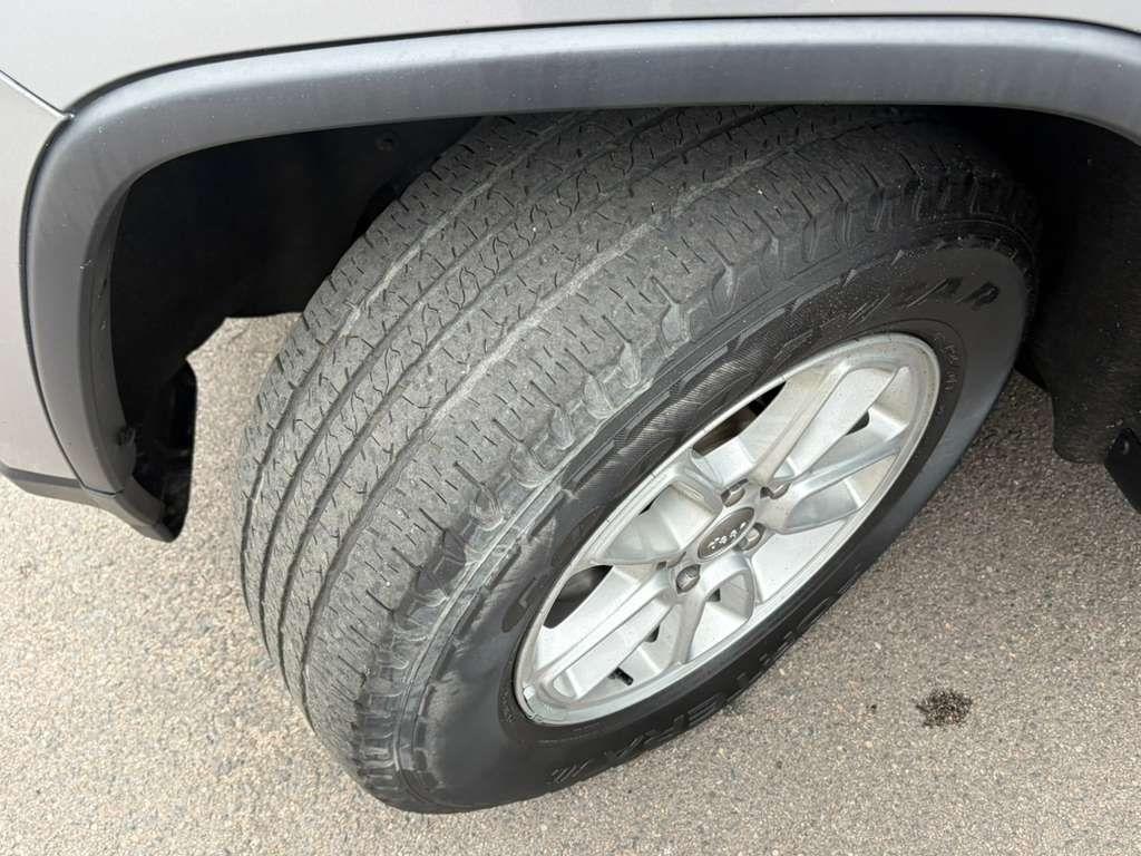 Jeep Grand Cherokee Laredo 4WD 2019