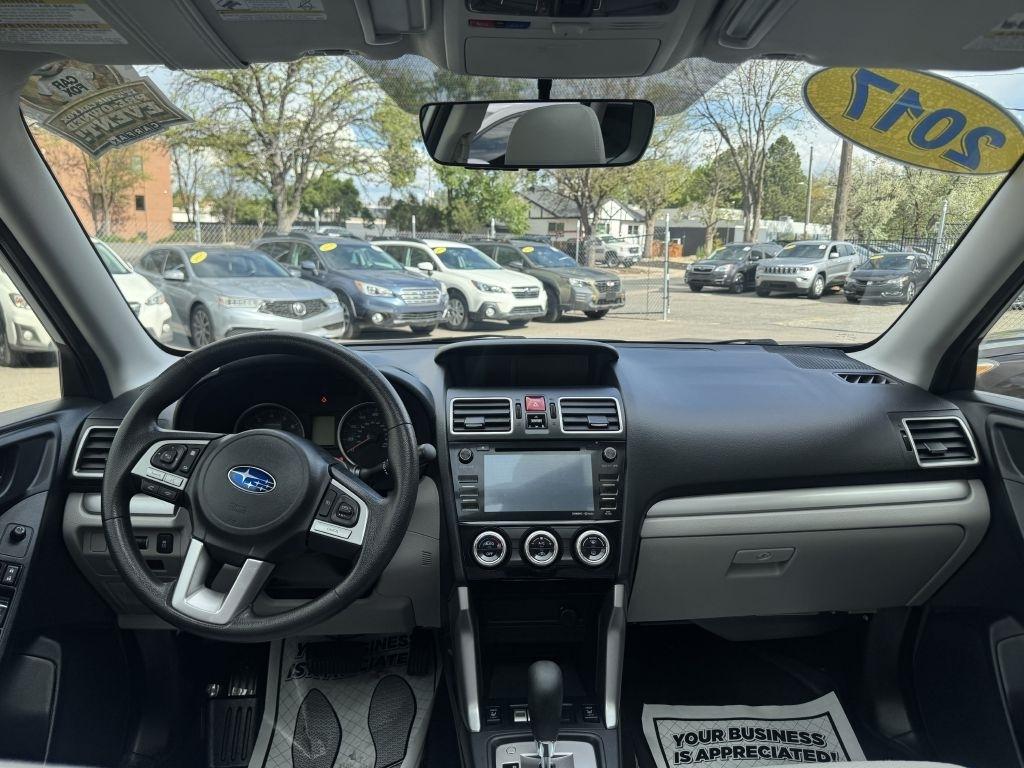 Subaru Forester 2.5i Premium PZEV CVT 2017