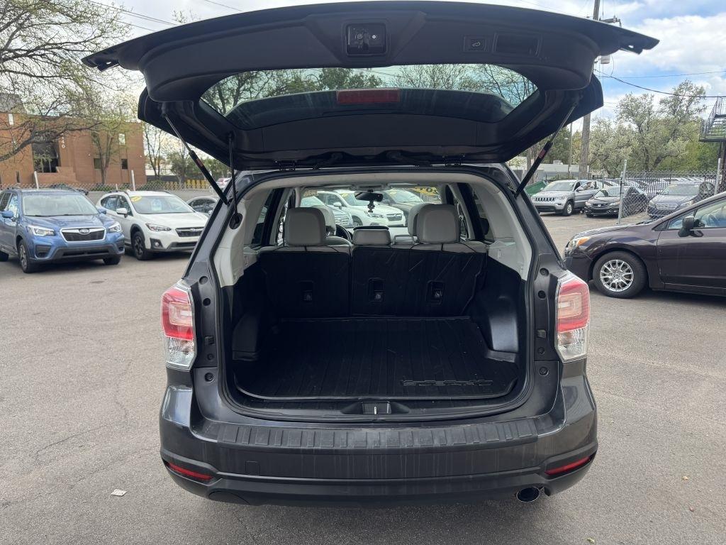 Subaru Forester 2.5i Limited 2017