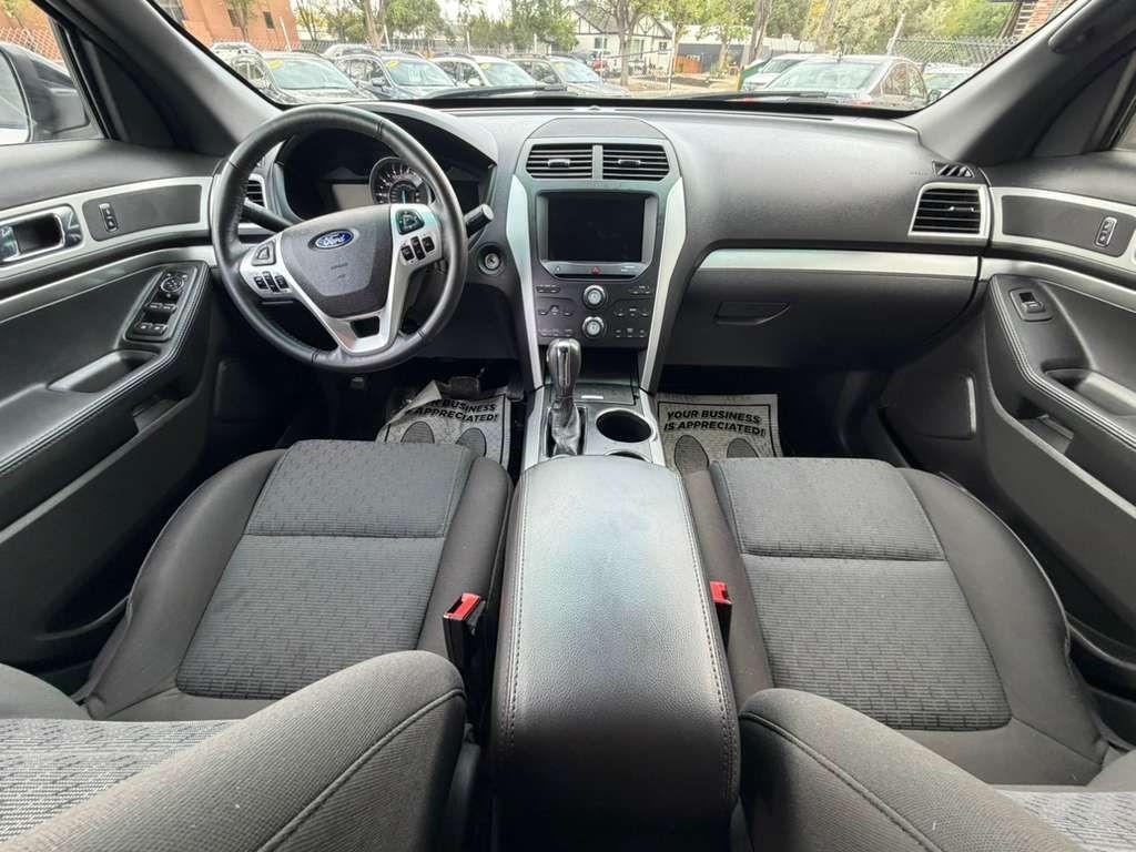 Ford Explorer XLT 4WD 2013