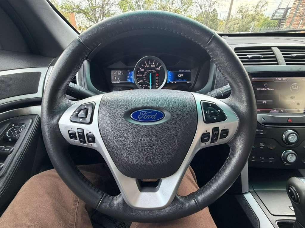 Ford Explorer XLT 4WD 2013