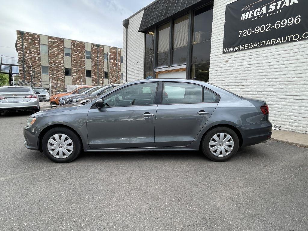 Volkswagen Jetta 1.4T S 6A 2016