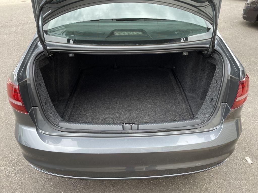 Volkswagen Jetta 1.4T S 6A 2016