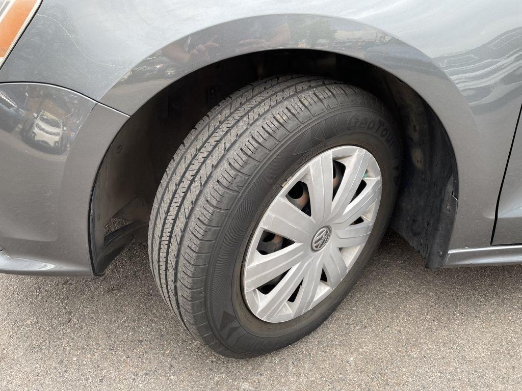Volkswagen Jetta 1.4T S 6A 2016