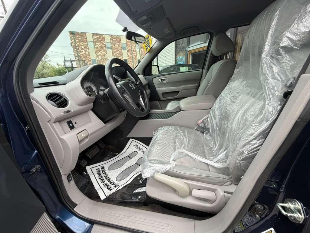 Honda Pilot LX 4WD 5-Spd AT 2015