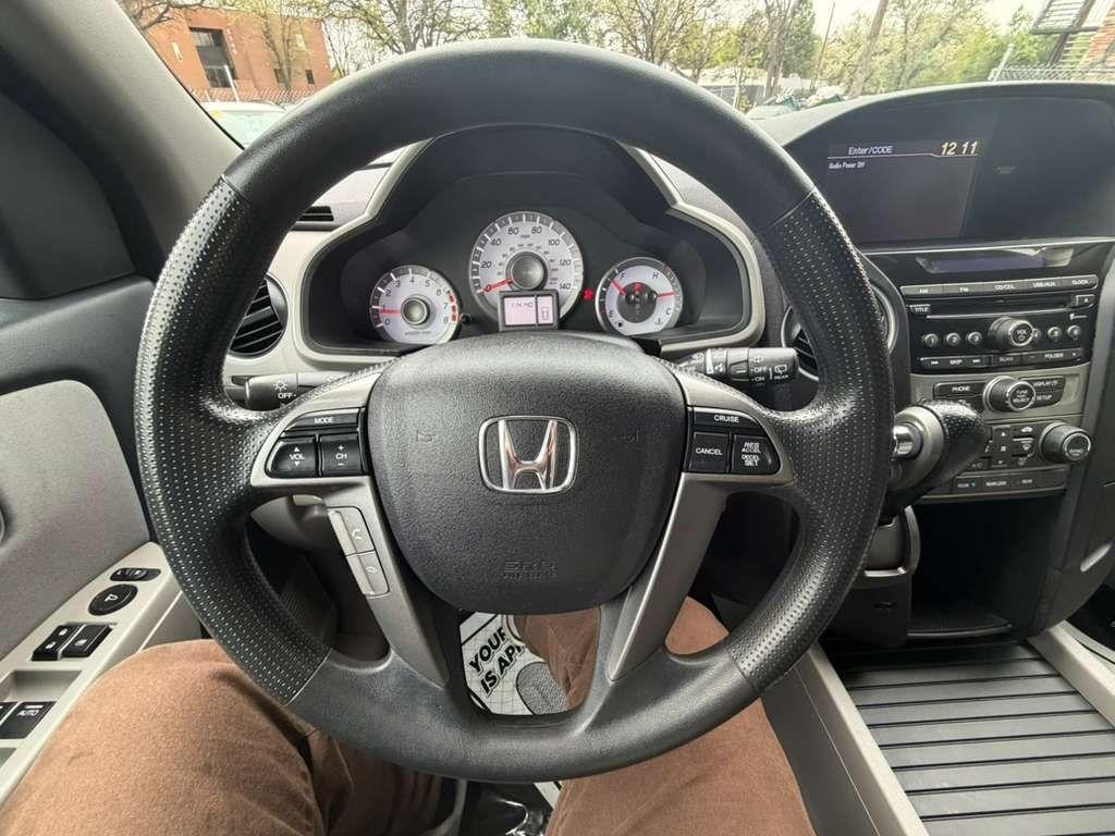 Honda Pilot LX 4WD 5-Spd AT 2015