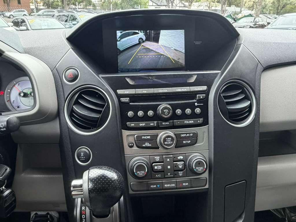 Honda Pilot LX 4WD 5-Spd AT 2015
