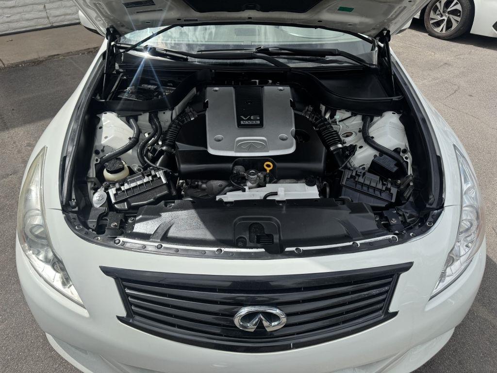 Infiniti G Sedan G37x AWD 2011